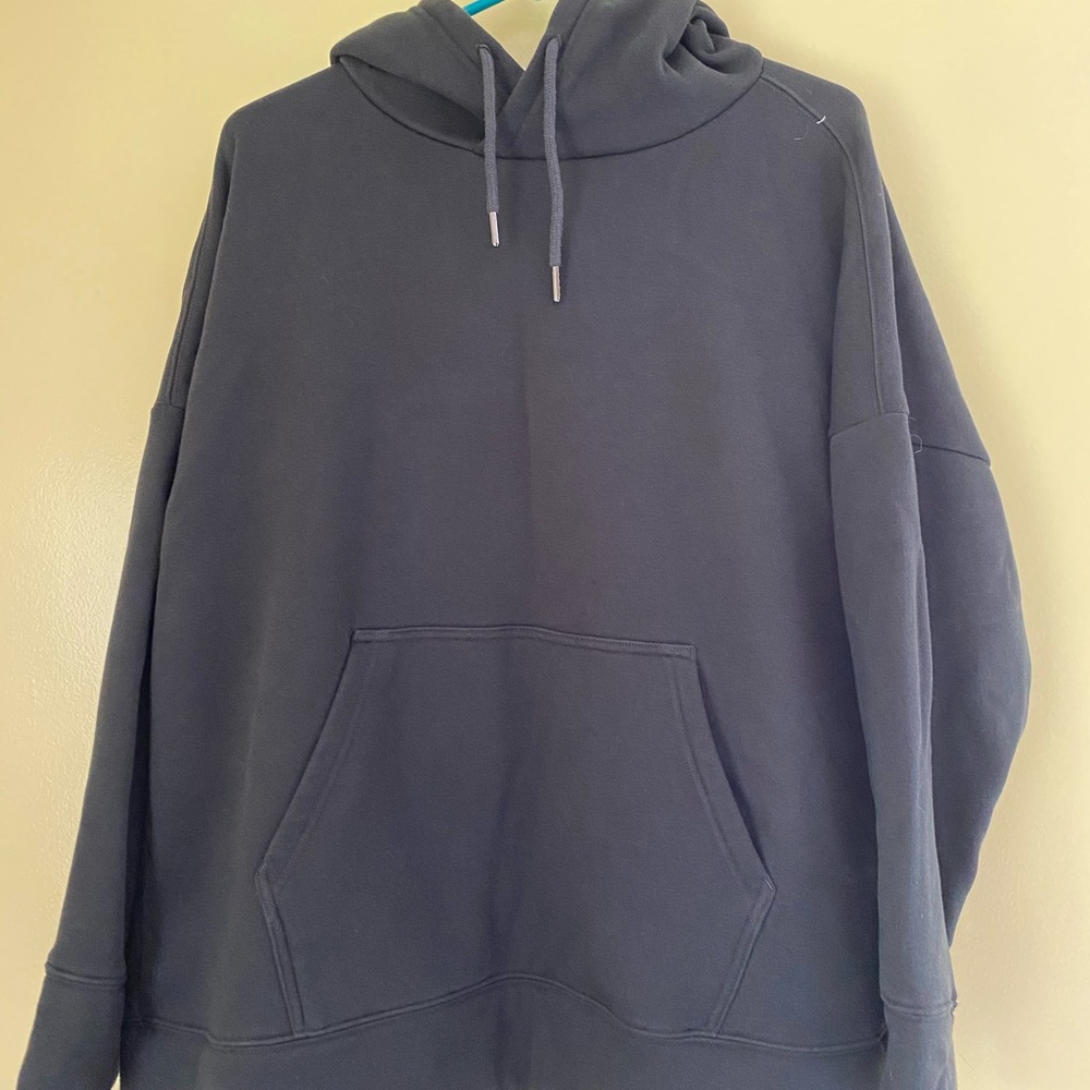 Backless Sweatshirt